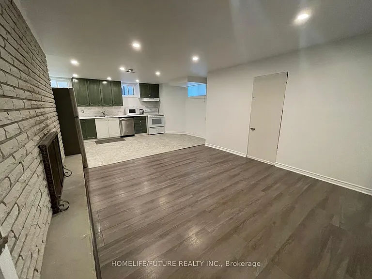 52 Falaise Rd #BASEMENT — Photo 6