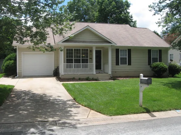 116 Stratford Dr, Indian Trail, NC 28079