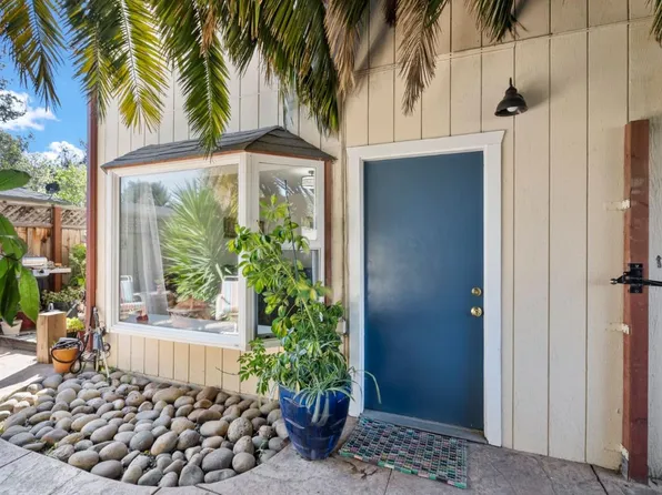 1727 30th Ave APT A, Santa Cruz, CA 95062