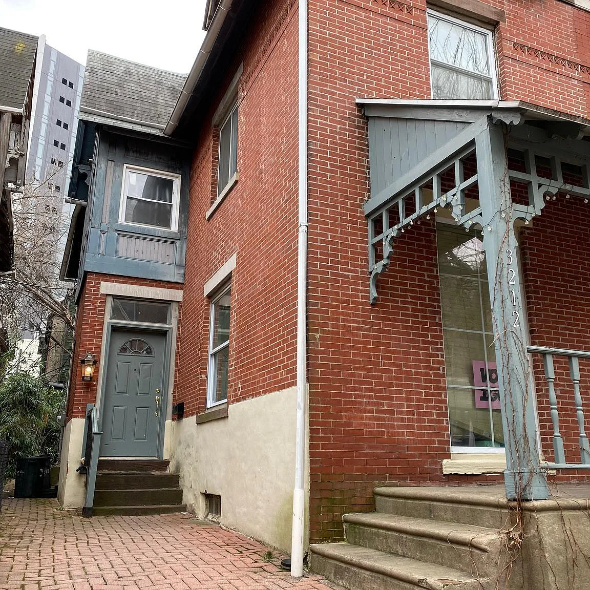 6 bed, 1660 sqft, $2,100 — Photo 1
