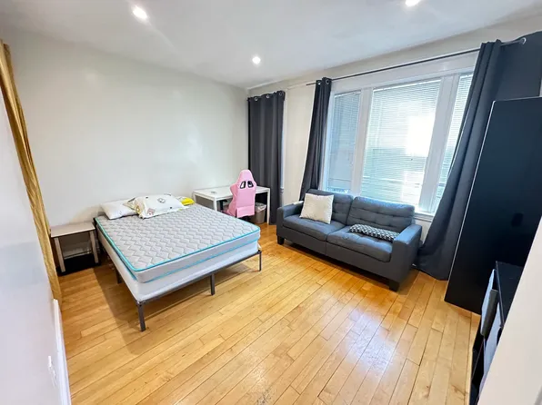 43 Park Vale Ave APT 5, Allston, MA 02134