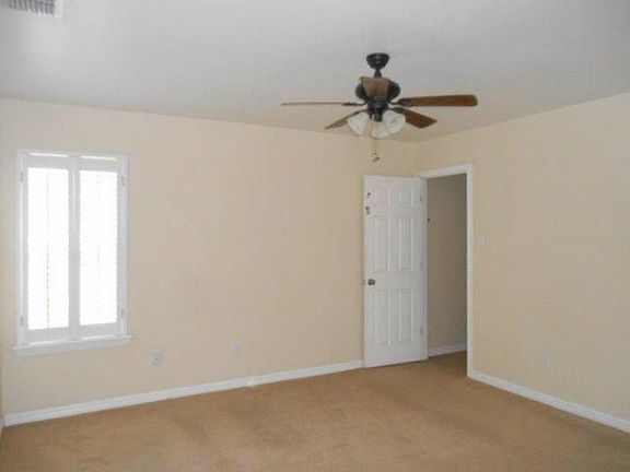 4th image of 2006 Karen Dr