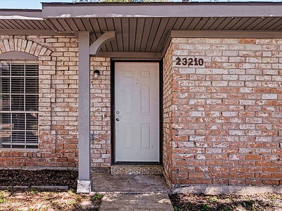 4th image of 23210 Earlmist Dr