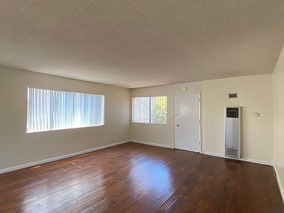 3rd image of 1008-1016 Atlantic Ave #1012-D