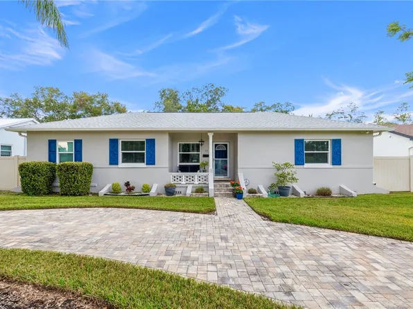 523 34th Ave NE, Saint Petersburg, FL 33704