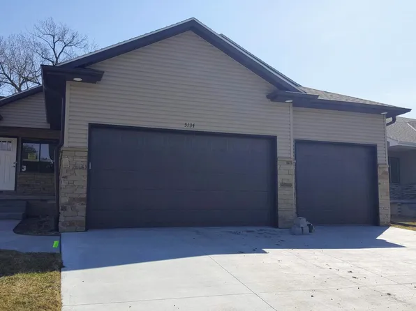 5128 Betty Lou Blvd, Lincoln, NE 68516