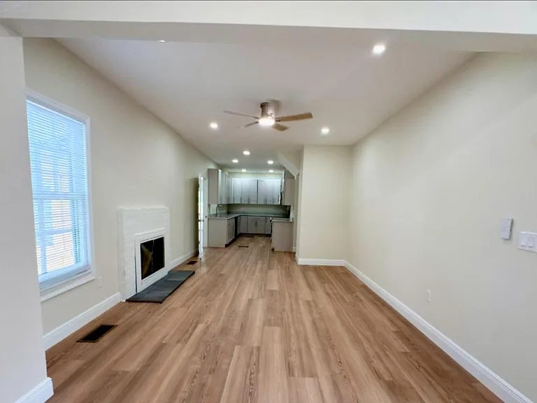 1019 Portage St #1 — Photo 3
