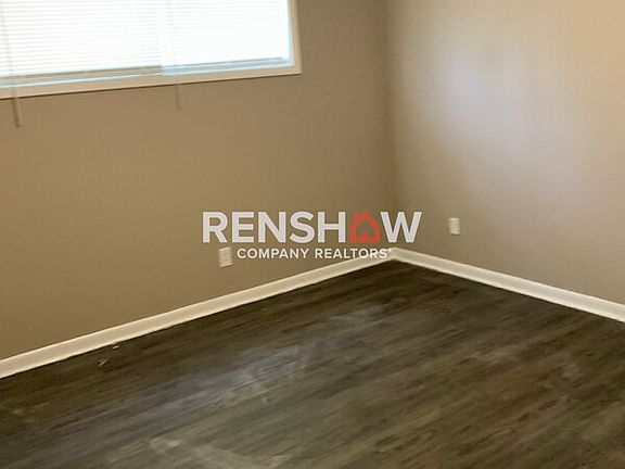 3rd image of 100 Marr Dr APT 19