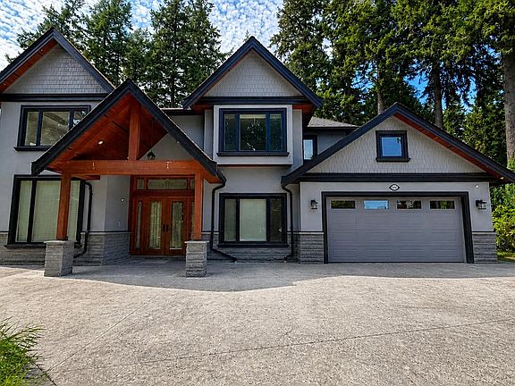 2nd image of 13842 17a Ave