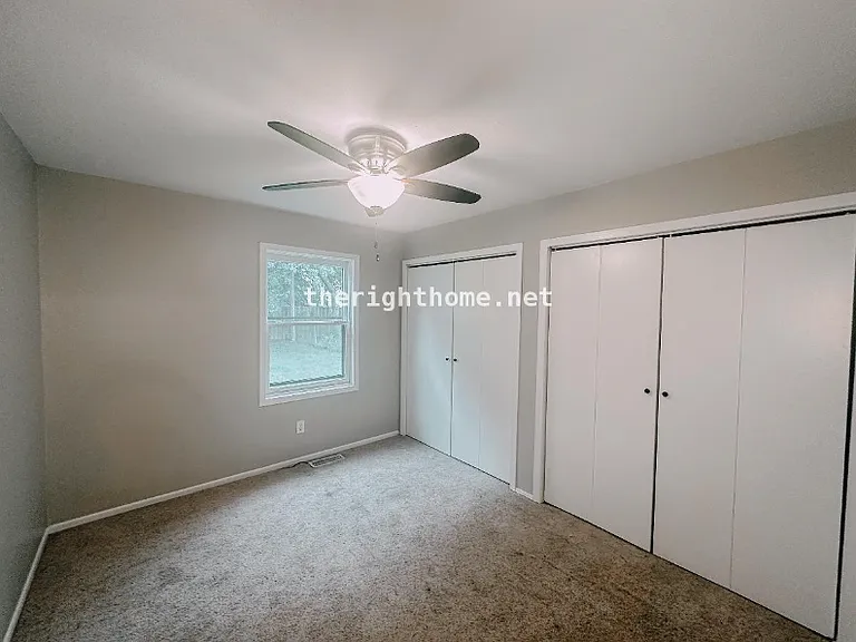 6424 N 68th St — Photo 10
