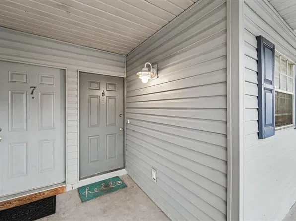 313 DIRKSEN DRIVE #F6, DEBARY, FL 32713