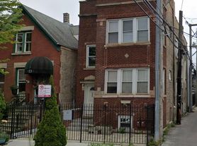 1540 N Hamlin Ave, Chicago, IL
