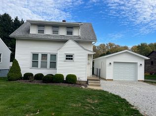 435 31st St SW, Barberton, OH 44203