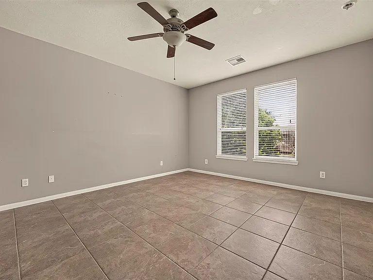 24906 Clover Ranch Dr — Photo 37