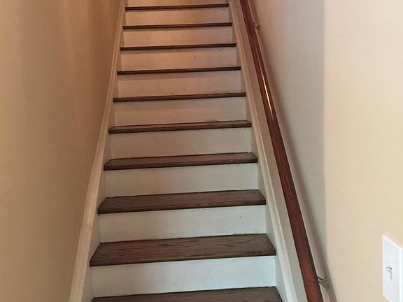 5th image of 7 Harper Ct #2