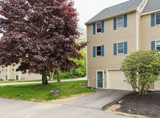 47 Fords Landing Dr, Dover, NH 03820