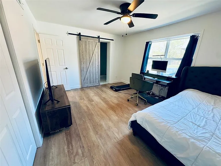 275 Winding River Dr #C — Photo 25