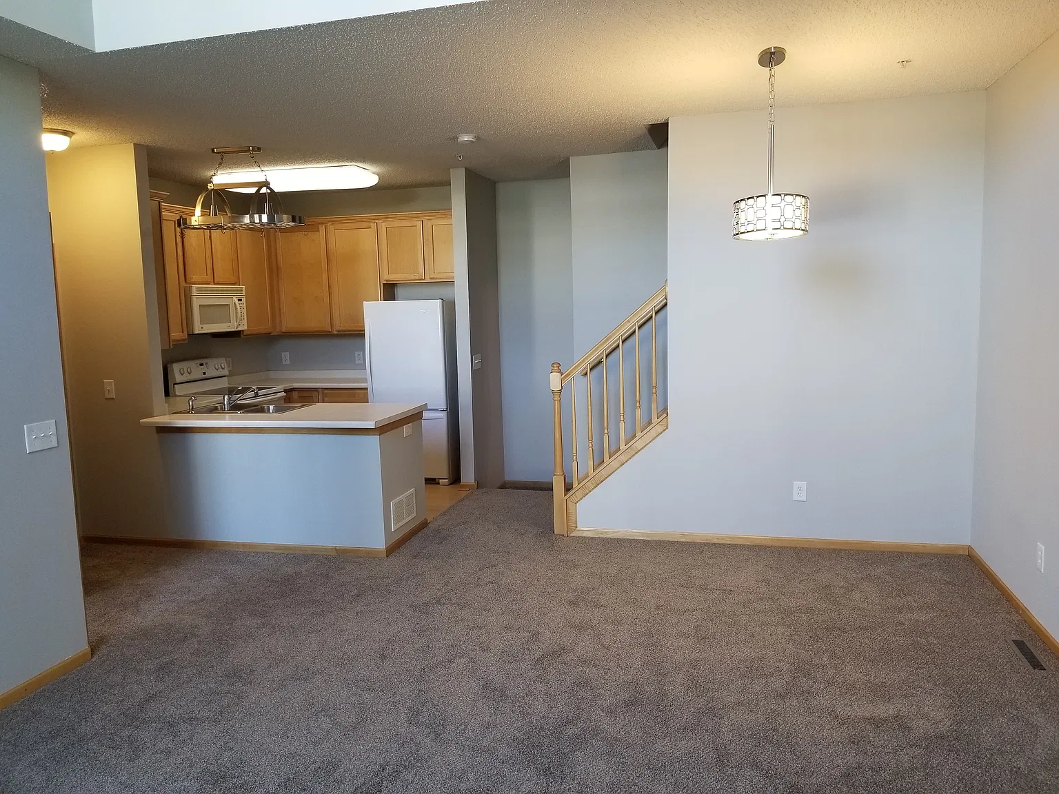 2 bed, 1525 sqft, $1,995 — Photo 4