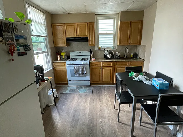 222 Hutton St #2 — Photo 6