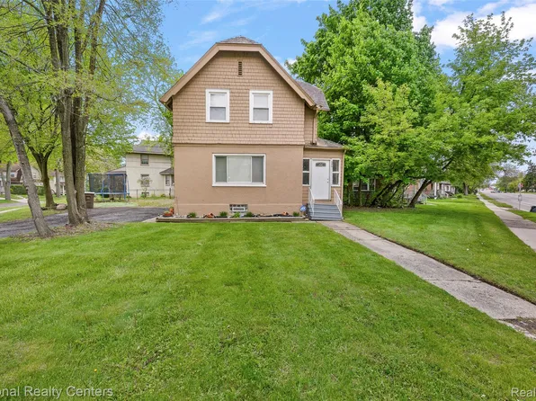 686 N Perry St, Pontiac, MI 48342