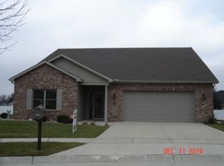 1330 W Alpine Ct, Decatur, IL 62521