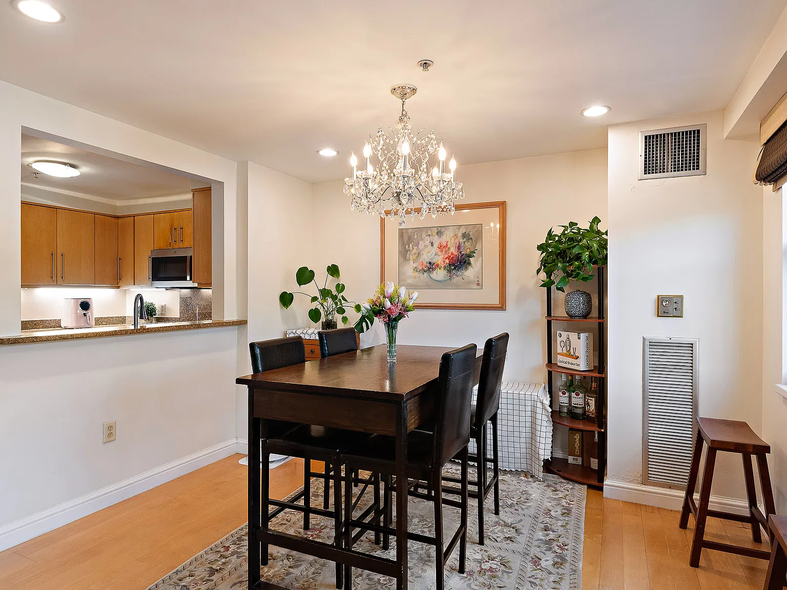 2 bed, 1187 sqft, $5,800 — Photo 4