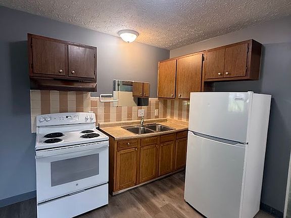 4th image of 1174 Chandler Ave APT 4