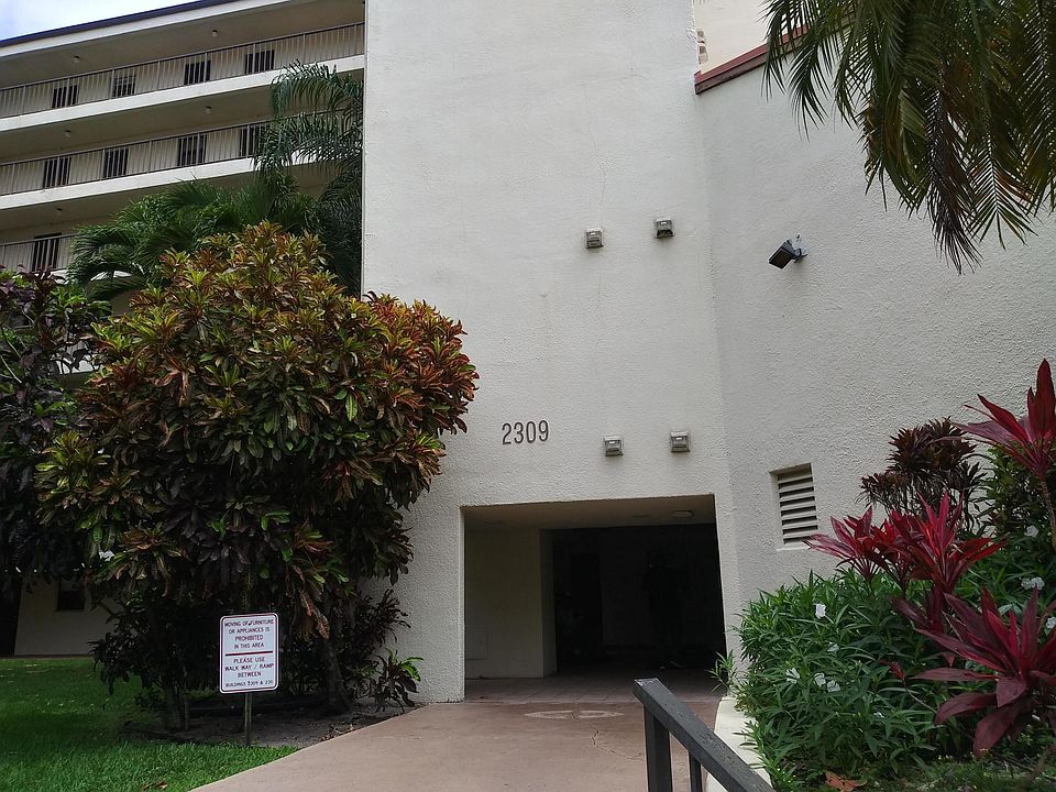 1st image of 2309 S Cypress Bend Drive S #714c