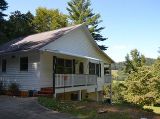 103 Gray Cove Rd, Franklin, NC 28734