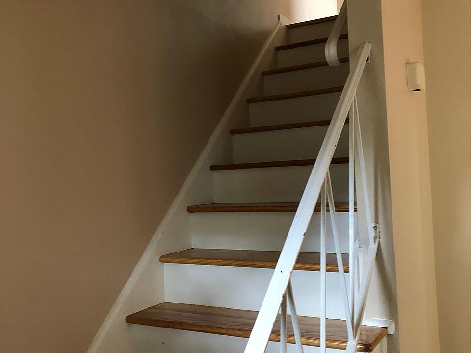 2nd image of 227 S Grant Ave