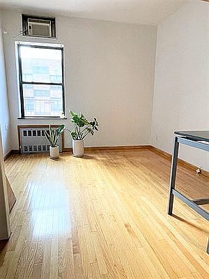 2nd image of 75 Bleecker St #4C