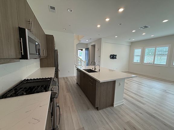 5th image of 473 Village Greens Way