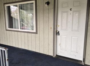 306 NE C St APT C, Grants Pass, OR