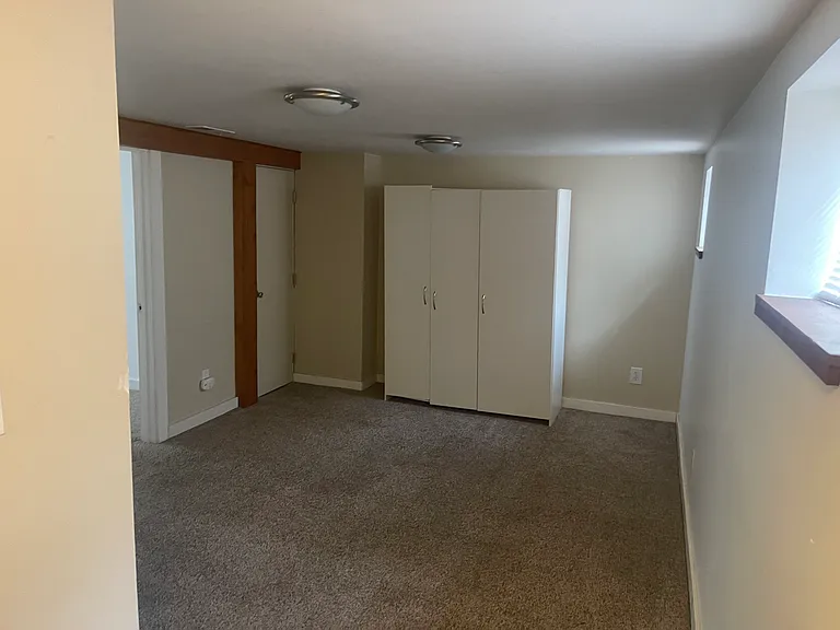 524 NE 60th Ave — Photo 14