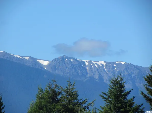 80 Osborn Rd, Port Angeles, WA 98362