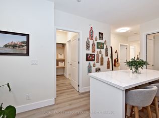 9199 Yonge St #505, Richmond Hill, ON L4C 1H7