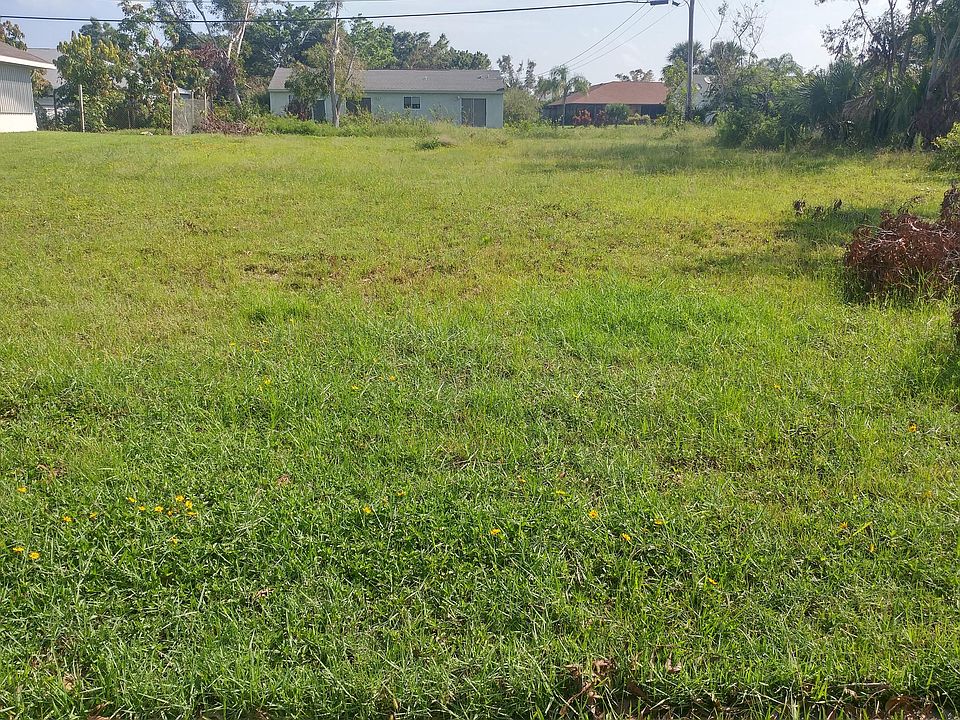 1st image of 1949 SE Berkshire Boulevard