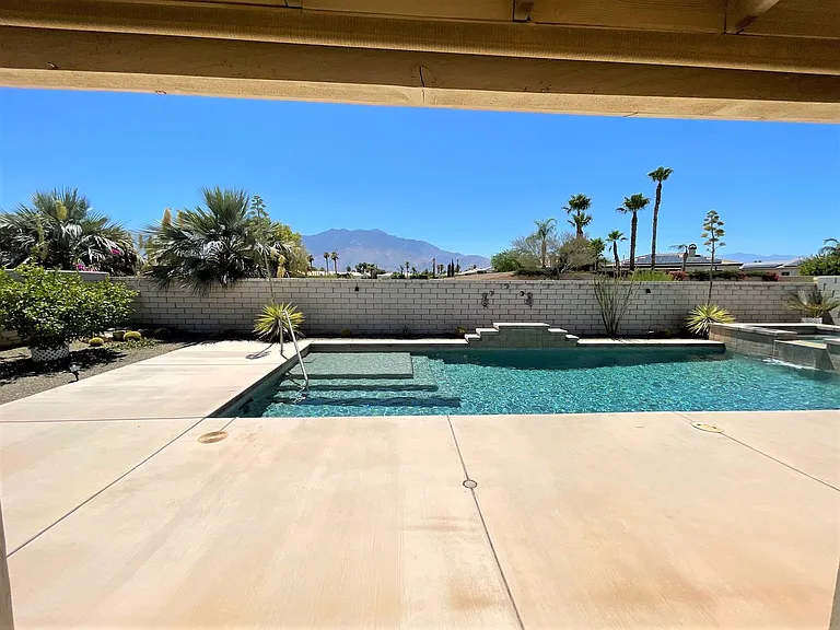 30399 Sterling Rd — Photo 47