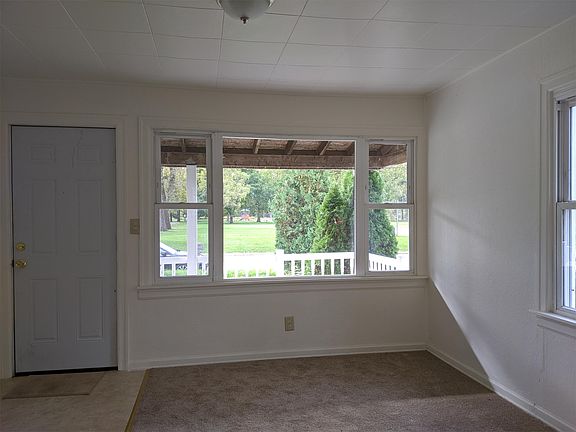 3rd image of 3521 Liberty Dr