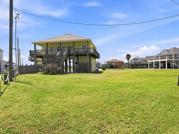 2nd image of 2426 Sand Bar Ln
