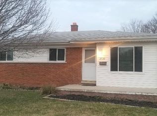 27130 Floral St, Roseville, MI