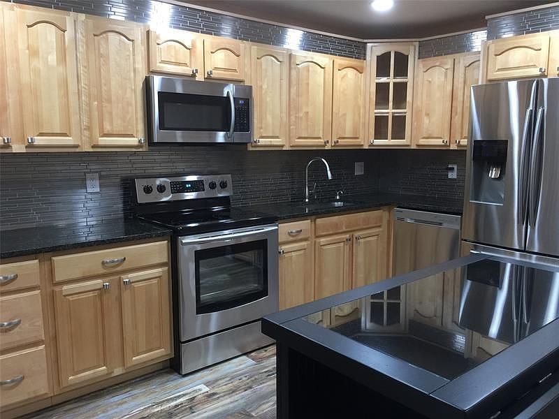 1st image of 9059 Vineyard Lake Dr