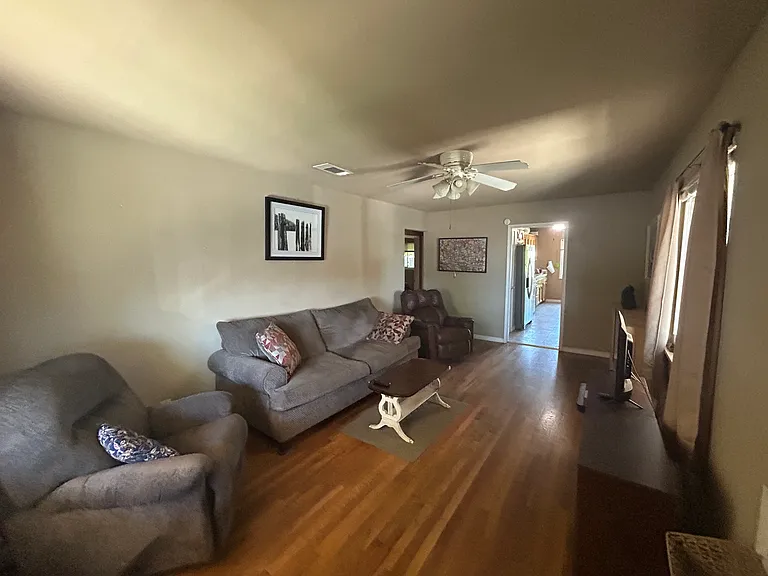 608 E Florinda St — Photo 14