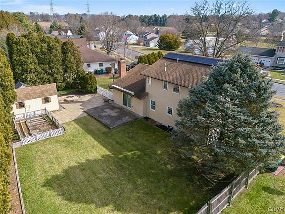 4th image of 2611 Bonnie Ln