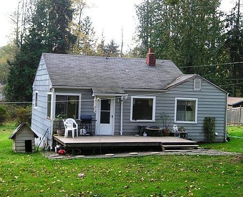1st image of 3106 101st Ave NE