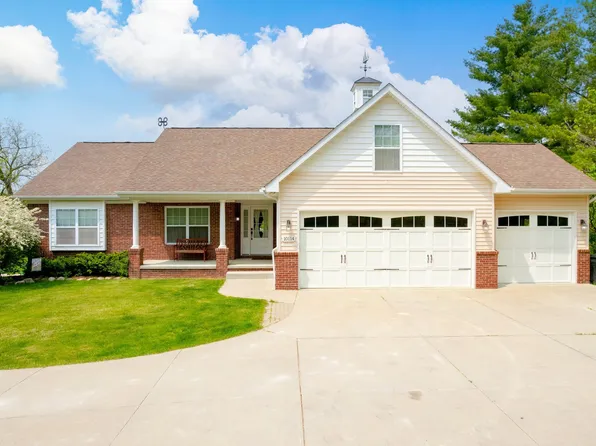 10114 Ridge Rd, Goodrich, MI 48438