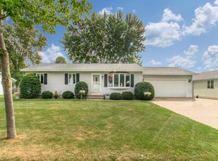 606 12th Ave N, Onalaska, WI 54650