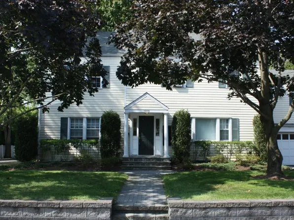 1010 Halstead Ave, Mamaroneck, NY 10543