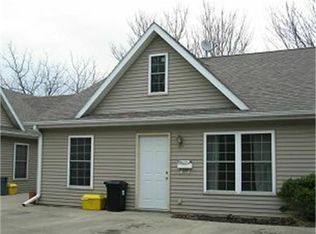 651 W 8th St, Dubuque, IA 52001