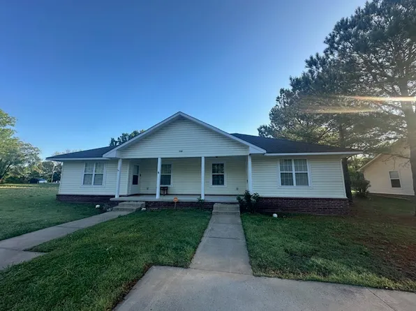 718 W Delaware St #A, Tahlequah, OK 74464